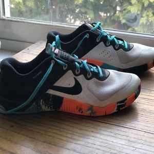 NIKE Metcon 2 FLYWIRE White Orange Turquoise Size